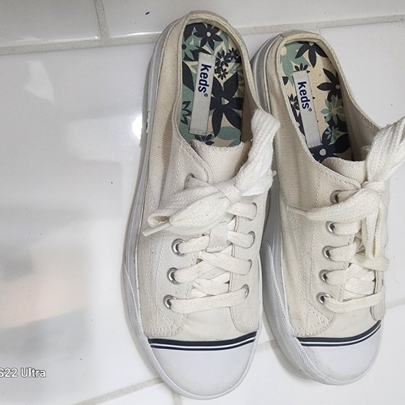 Keds White Canvas Slip-ons size 8.5 - Picture 7 of 12